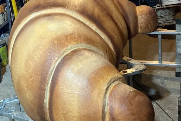 butaforie croissant 02